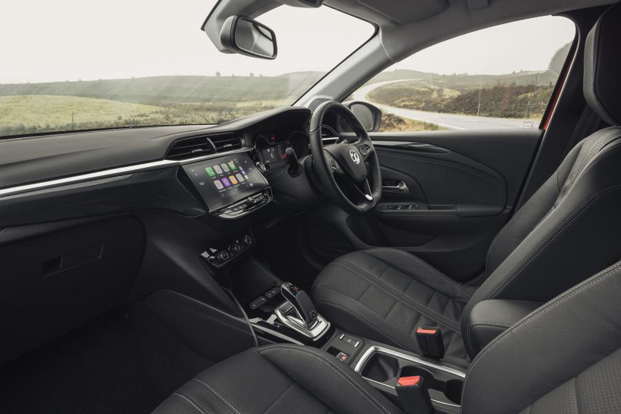 Интерьер Vauxhall Corsa Ultimate (F) 2019 года  (фото 30 из 75)